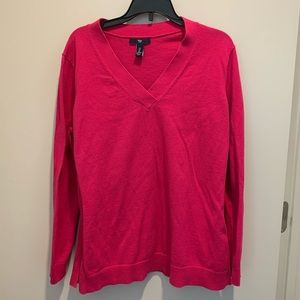 Gap sweater